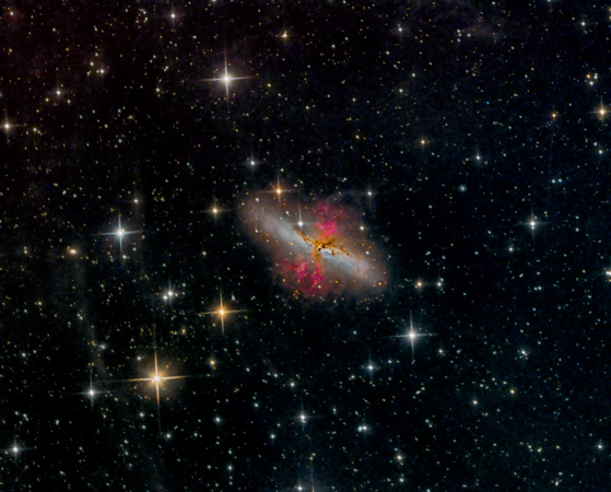 M82 NGC 3034 Cigar Galaxy ver2